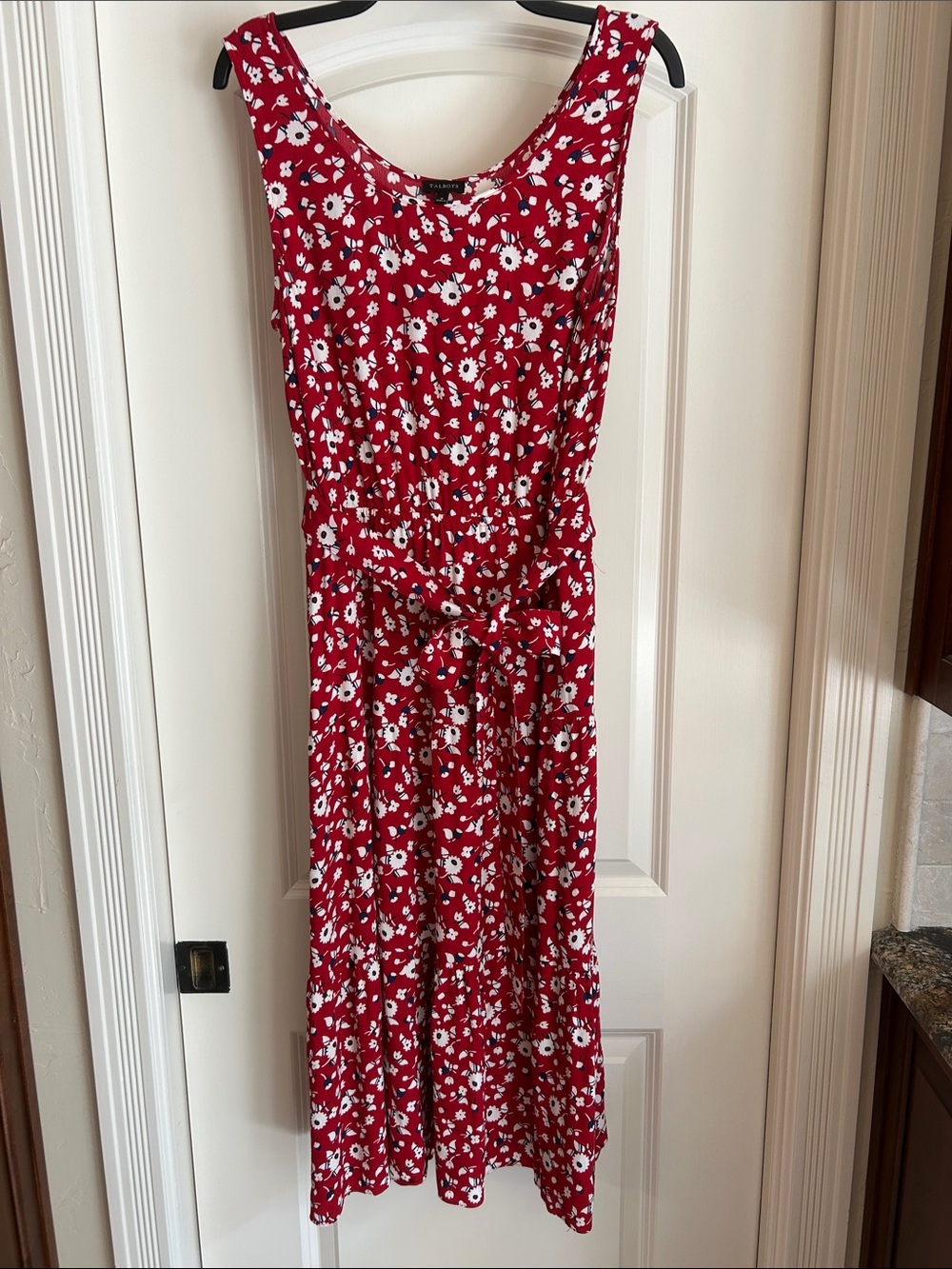 Talbots Red/Navy Floral Dress. Size 8
